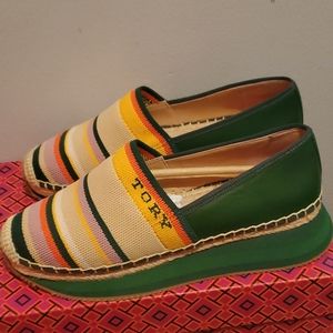 Slip-On /EQUEATRIAN GREEN. SIZE 7